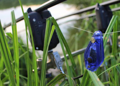 Coffret Carpsounder 4 Hangers Lumineux Dropstar DR-LX2 Bleu -Sonik Magasin 0d41418a99f43a13ab4e64ff90c565a6c9f00f1a 204538AMB5