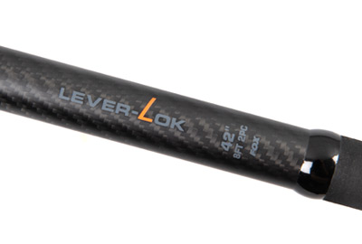 Epuisette Fox Lever-Lok Landing Net 42'' manche 2 parties - description 04