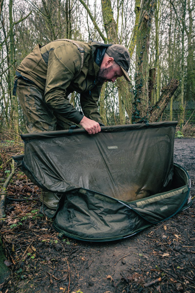 Sac de Pesée Trakker Flottant Sanctuary T1 XL Retention Sling (Occasion) - description 08