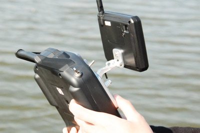 Bateau Amorceur Anatec Catamaran DL OAK Lithium 16A Brushless DE-SR07 X-Pilot - description 08