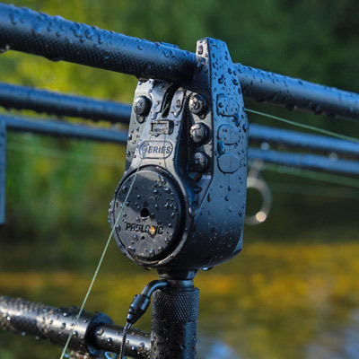 Coffret Prologic Centrale 4 Détecteurs C-Series + Lampe -Hameçons Soldes Boutique 49889df2ce1d3a7b259857ad8e3c84ab513c9a58 203217amb3