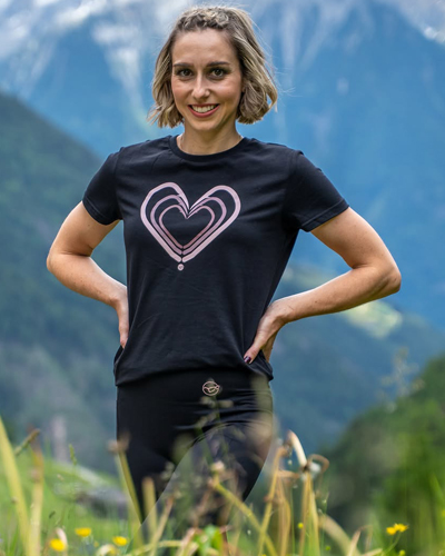 T-Shirt Korda Women Love Black - description 06