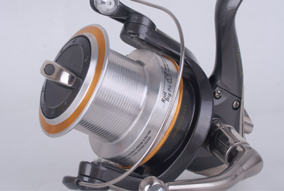 Wychwood Riot 55S Carp Fishing Reel - Mini Big Pit - Front Drag - 5000 Size - Matt Black