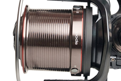 Moulinet Prowess Summa 8000 QD Spod - description 02