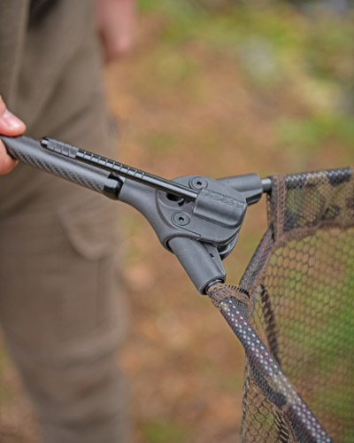 Epuisette Fox Lever-Lok Landing Net 42'' manche 2 parties - description 06