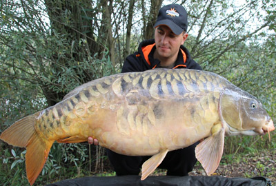 Pack Appâts Dynamite Baits Hot Fish & GLM - description 02