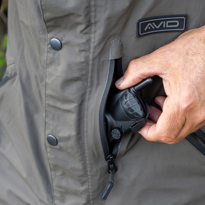 Ensemble Avid Carp Arctic-Series Distortion Thermal Suit - description 05