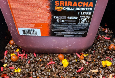 Attractant CC Moore Sriracha Hot Chilli 1L - description 05