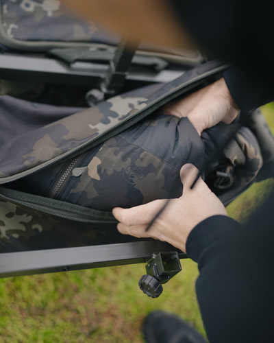 Veste Korda Insulated Hooded Jacket Dark Kamo - description 09